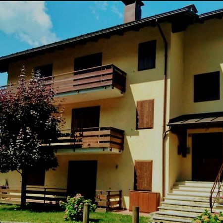 Felix Giustino Exterior foto